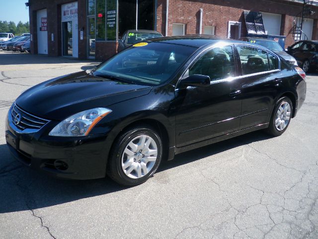2010 Nissan Altima Pickupslt Quad Cab SWB 4WD 4x4 Truck
