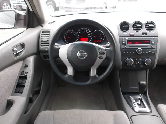 2010 Nissan Altima 2dr Cpe Performance Manual