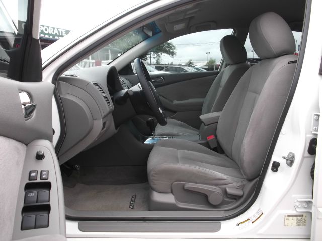 2010 Nissan Altima 2dr Cpe Performance Manual