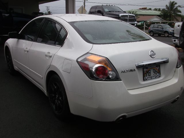 2010 Nissan Altima GS-R