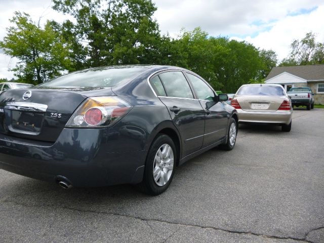 2010 Nissan Altima Pickupslt Quad Cab SWB 4WD 4x4 Truck