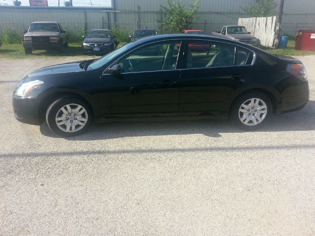 2010 Nissan Altima Pickupslt Quad Cab SWB 4WD 4x4 Truck