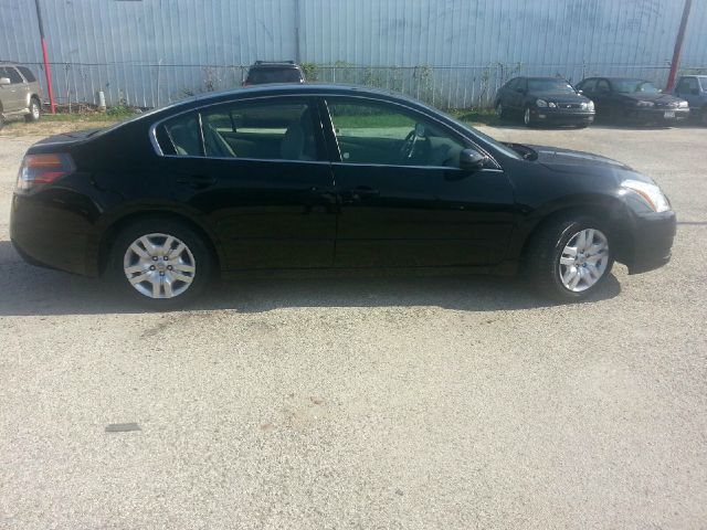 2010 Nissan Altima Pickupslt Quad Cab SWB 4WD 4x4 Truck