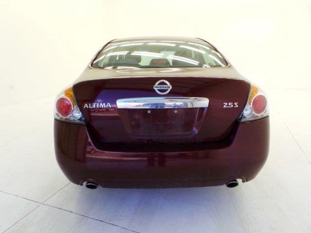 2010 Nissan Altima GS-R