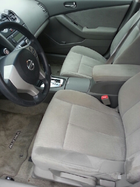 2010 Nissan Altima Pickupslt Quad Cab SWB 4WD 4x4 Truck