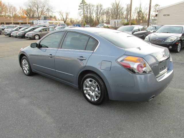 2010 Nissan Altima Pickupslt Quad Cab SWB 4WD 4x4 Truck
