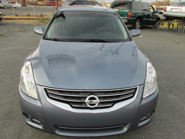 2010 Nissan Altima Pickupslt Quad Cab SWB 4WD 4x4 Truck