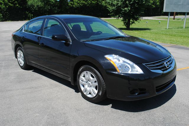 2010 Nissan Altima Pickupslt Quad Cab SWB 4WD 4x4 Truck