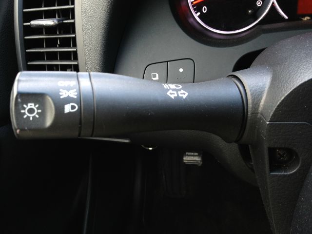 2010 Nissan Altima Pickupslt Quad Cab SWB 4WD 4x4 Truck