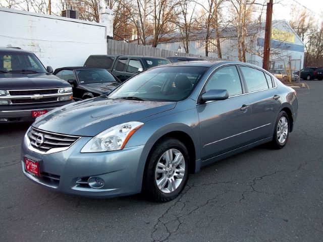 2010 Nissan Altima GS-R