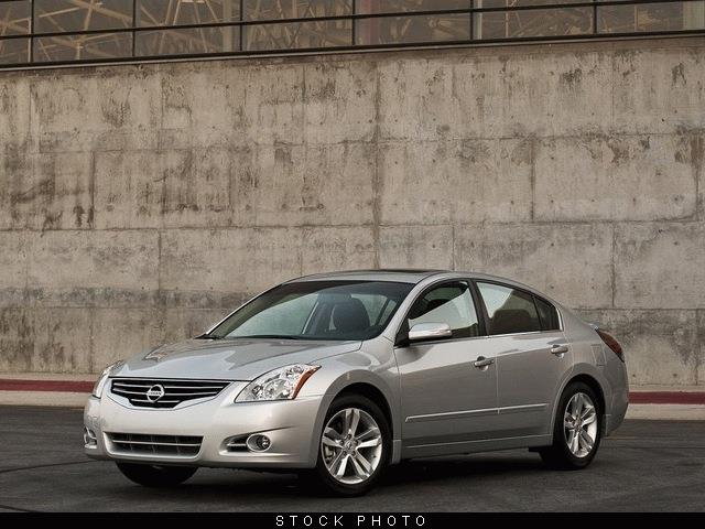 2010 Nissan Altima 2dr Auto S