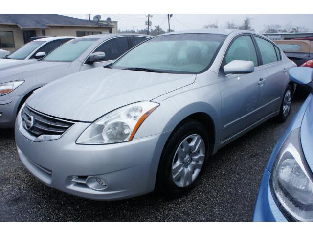 2010 Nissan Altima Pickupslt Quad Cab SWB 4WD 4x4 Truck
