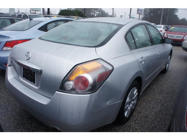 2010 Nissan Altima Pickupslt Quad Cab SWB 4WD 4x4 Truck