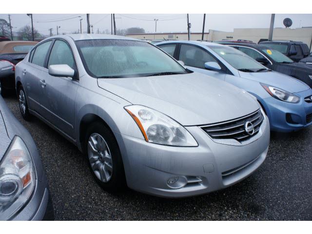 2010 Nissan Altima Pickupslt Quad Cab SWB 4WD 4x4 Truck