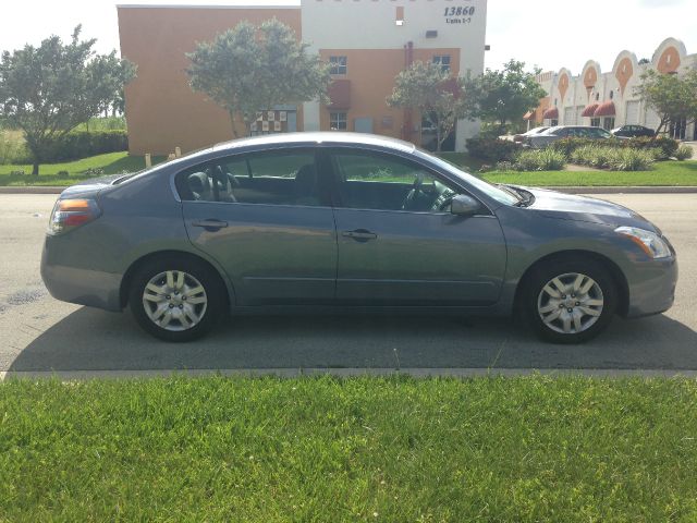 2010 Nissan Altima Pickupslt Quad Cab SWB 4WD 4x4 Truck