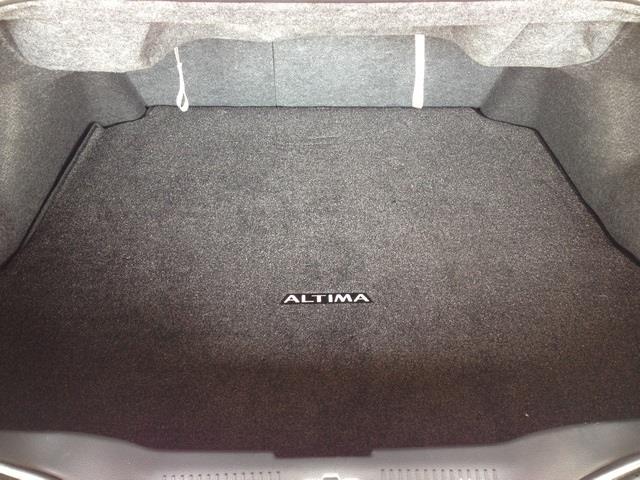 2010 Nissan Altima Pickupslt Quad Cab SWB 4WD 4x4 Truck