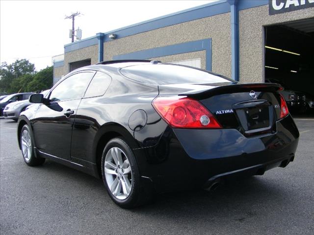 2010 Nissan Altima Quad-short-slt-6.7l Diesel-4wd-cd Player