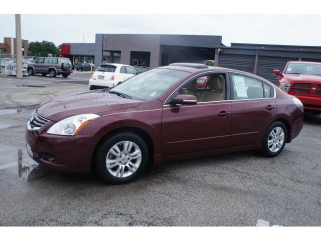 2010 Nissan Altima SLT Quad Cab 2WD