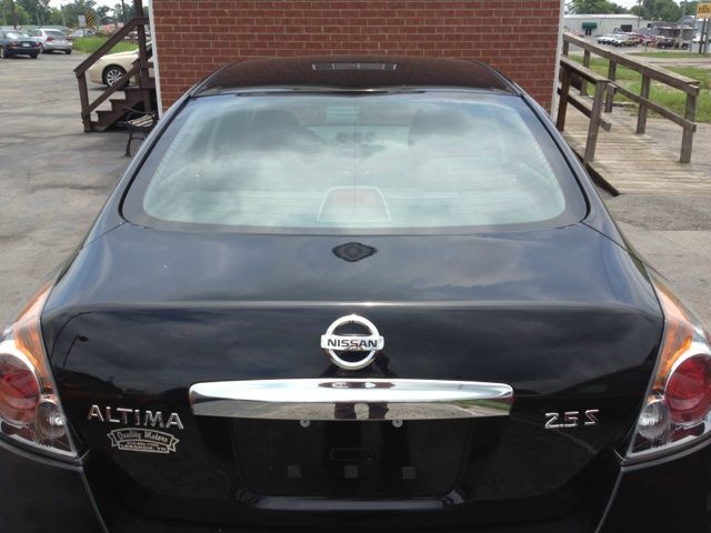2010 Nissan Altima Pickupslt Quad Cab SWB 4WD 4x4 Truck