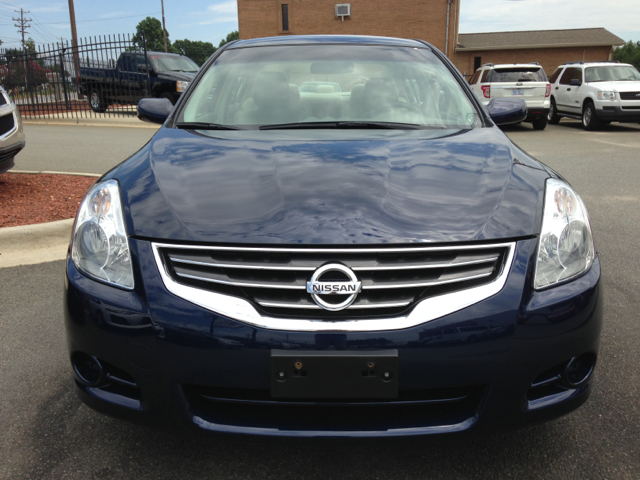 2010 Nissan Altima Pickupslt Quad Cab SWB 4WD 4x4 Truck