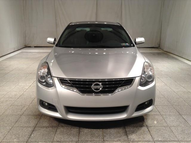 2010 Nissan Altima Pickupslt Quad Cab SWB 4WD 4x4 Truck