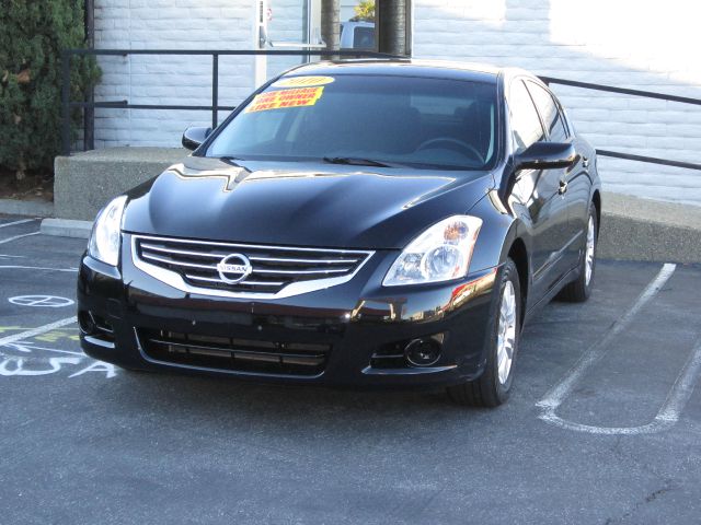2010 Nissan Altima Pickupslt Quad Cab SWB 4WD 4x4 Truck