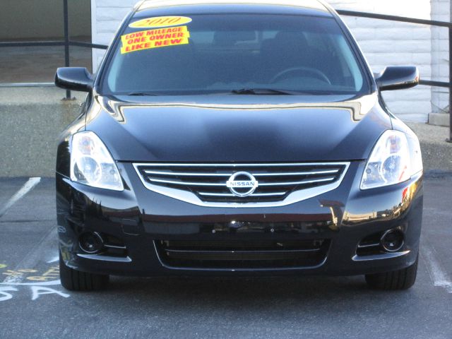 2010 Nissan Altima Pickupslt Quad Cab SWB 4WD 4x4 Truck