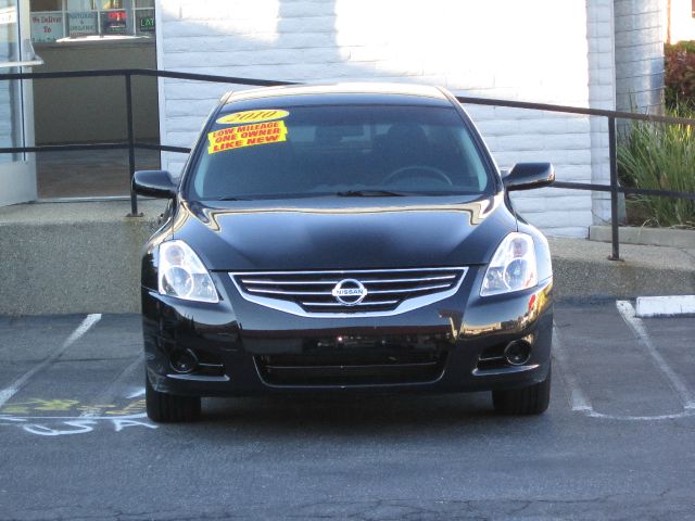 2010 Nissan Altima Pickupslt Quad Cab SWB 4WD 4x4 Truck