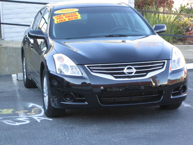 2010 Nissan Altima Pickupslt Quad Cab SWB 4WD 4x4 Truck