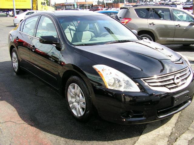 2010 Nissan Altima GS-R