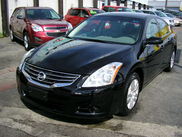 2010 Nissan Altima GS-R