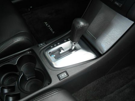 2010 Nissan Altima SLT Quad Cab 2WD