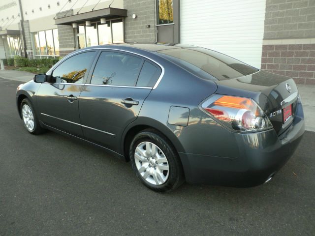 2010 Nissan Altima Pickupslt Quad Cab SWB 4WD 4x4 Truck