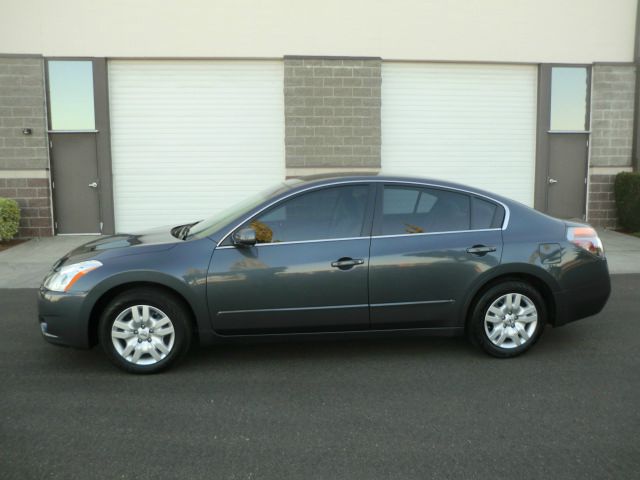 2010 Nissan Altima Pickupslt Quad Cab SWB 4WD 4x4 Truck