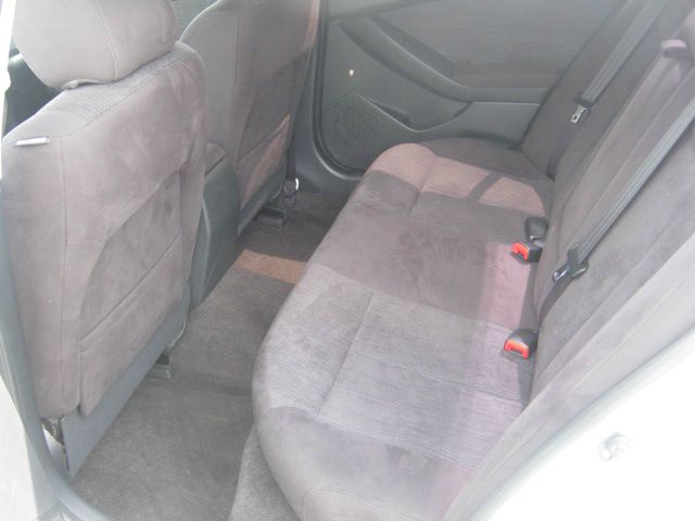 2010 Nissan Altima Pickupslt Quad Cab SWB 4WD 4x4 Truck