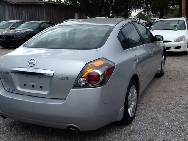 2010 Nissan Altima Pickupslt Quad Cab SWB 4WD 4x4 Truck