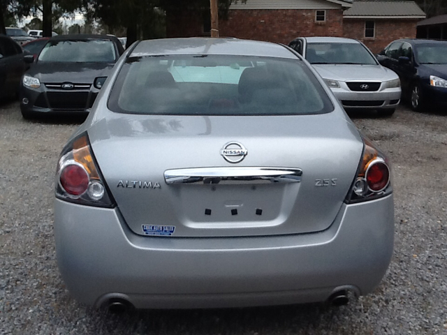 2010 Nissan Altima Pickupslt Quad Cab SWB 4WD 4x4 Truck
