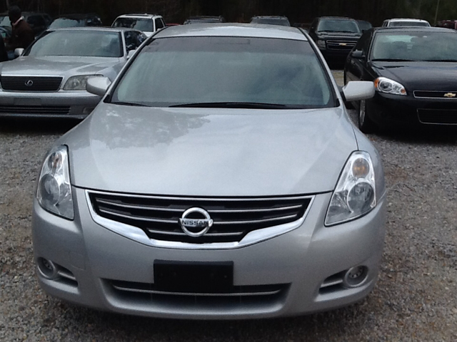 2010 Nissan Altima Pickupslt Quad Cab SWB 4WD 4x4 Truck