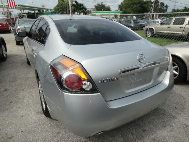 2010 Nissan Altima Pickupslt Quad Cab SWB 4WD 4x4 Truck