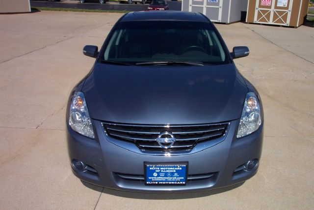 2010 Nissan Altima SLT Quad Cab 2WD