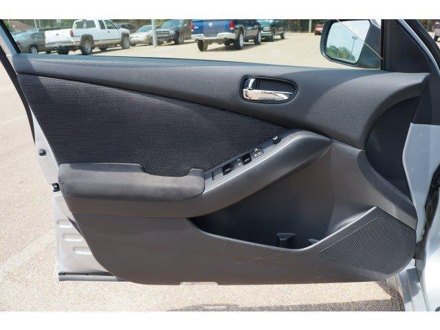 2010 Nissan Altima Pickupslt Quad Cab SWB 4WD 4x4 Truck