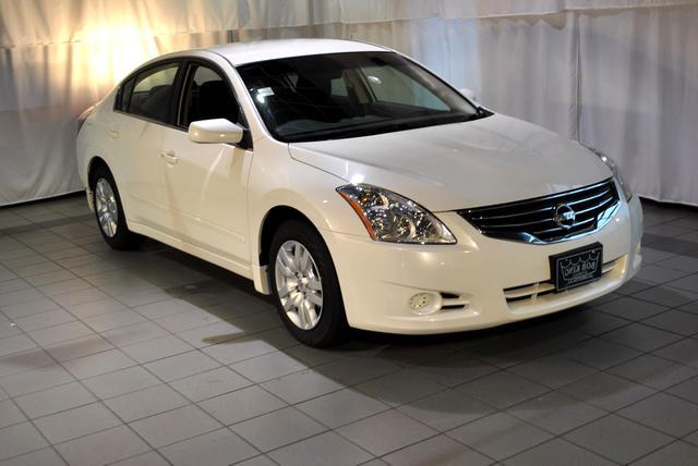 2010 Nissan Altima Pickupslt Quad Cab SWB 4WD 4x4 Truck