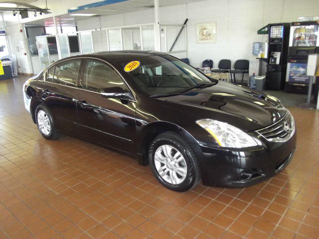 2010 Nissan Altima Pickupslt Quad Cab SWB 4WD 4x4 Truck