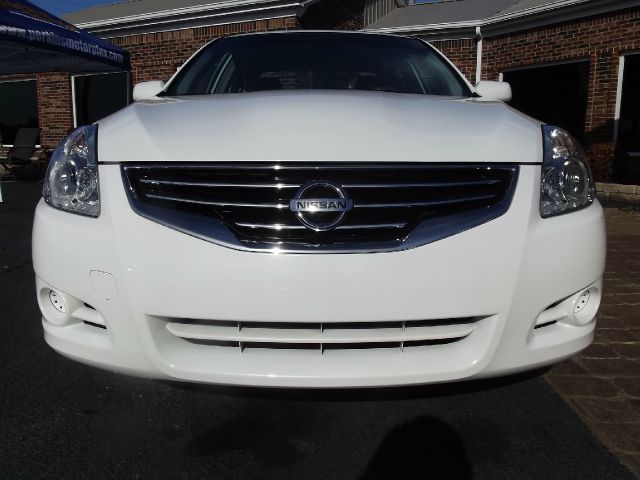 2010 Nissan Altima Pickupslt Quad Cab SWB 4WD 4x4 Truck