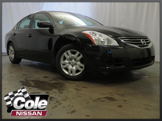 2010 Nissan Altima 4WD Crew Cab 140.5 Laramie