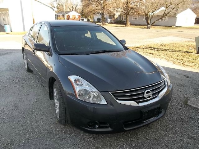2010 Nissan Altima GS-R