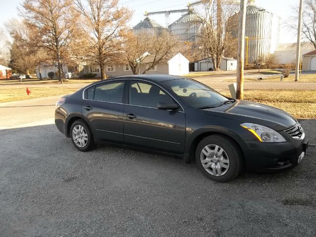 2010 Nissan Altima GS-R