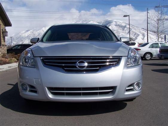 2010 Nissan Altima Pickupslt Quad Cab SWB 4WD 4x4 Truck
