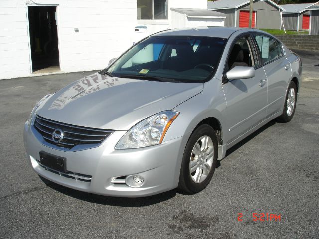 2010 Nissan Altima Pickupslt Quad Cab SWB 4WD 4x4 Truck