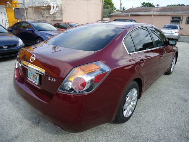 2010 Nissan Altima XR